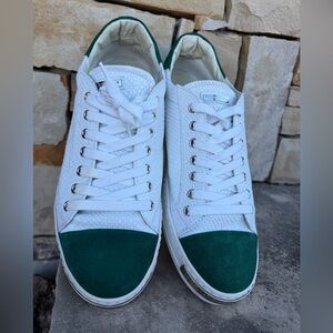 Alessandro Dell’Acqua Textured leather Sneakers w/green suede Sz-44 (US 11). M
